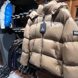 NWT Current Season Men's Camel Mackage Kent Down Puffer Jacket Size 46 $950